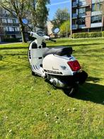 Vespa 300 GTS SUPER ABS, Ophalen, Zo goed als nieuw, 300 cc, Overige modellen