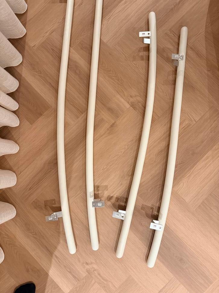 Houten trapleuningen met kromming inclusief meurbeugels, Doe-het-zelf en Verbouw, Hout en Planken, Zo goed als nieuw, Plank, Overige houtsoorten