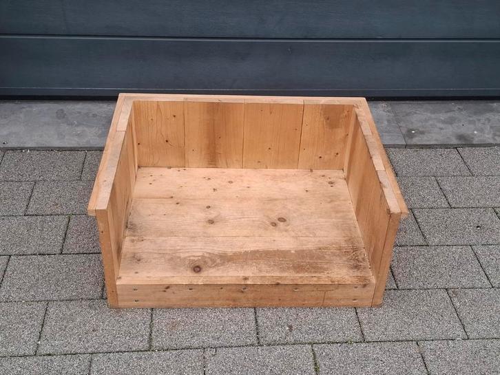 Steigerhouten Hondenmand 84x64cm, Tuin en Terras, Bloembakken en Plantenbakken, Gebruikt, Hout, Binnen, Balkon, Tuin, 30 tot 60 cm