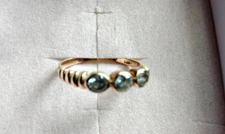 18-Karaats Gouden Ring 3x Diamanten 3,5mm Ring ca 17,5mm, Sieraden, Tassen en Uiterlijk, Ringen, Gebruikt, Dame, 17 tot 18, Goud