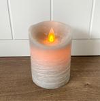 Licht Grijze LED Kaars met bewende flam, Huis en Inrichting, Woonaccessoires | Kandelaars en Kaarsen, Kunststof, Nieuw, Ophalen of Verzenden