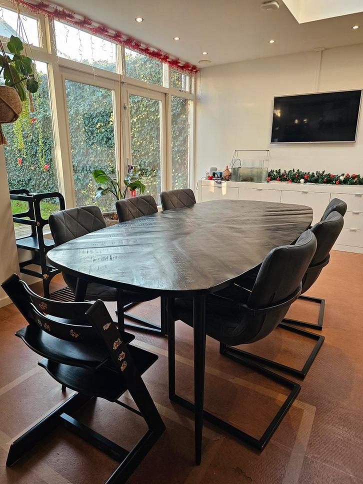 Zwarte eettafel visgraat (zonder stoelen), Huis en Inrichting, Tafels | Eettafels, Gebruikt, 100 tot 150 cm, 200 cm of meer, Vijf personen of meer