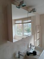 105cm breed en 70cm hoog, Huis en Inrichting, Badkamer | Badkamermeubels, Gebruikt, Minder dan 100 cm, 25 tot 50 cm, 50 tot 100 cm