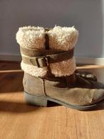 Ugg winterlaars Blayre Dove grijs groen 38, Lage of Enkellaarzen, Grijs, Ophalen of Verzenden, Zo goed als nieuw