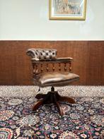 Engelse Chesterfield Captain Chair Bureaustoel, Antiek en Kunst, Ophalen