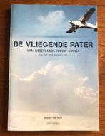 NL Nieuw-Guinea (De Vliegende Pater) Bush Piloot, Verzenden, Marine, Nederland, Boek of Tijdschrift