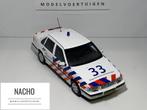 Volvo 850 Nederlandse Verkeerspolitie | Triple9, schaal 1:18, Ophalen of Verzenden, Zo goed als nieuw, Auto