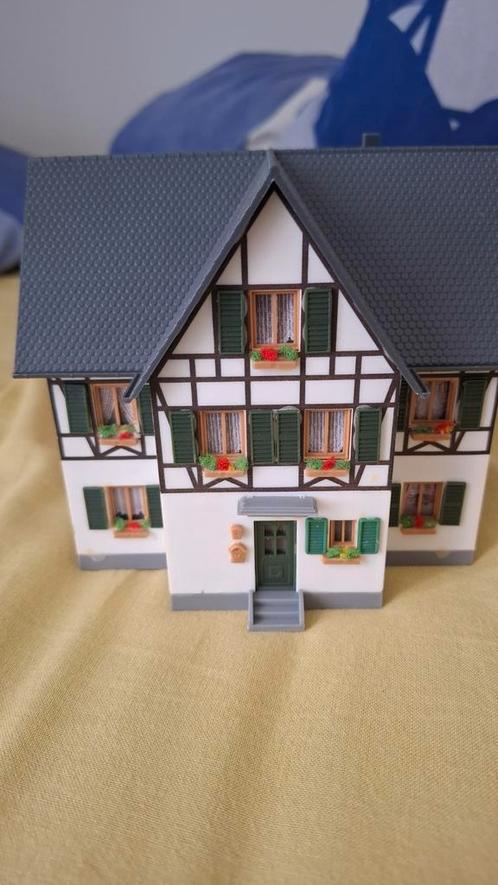 HO Prachtig hotel  BERGHOF/Landhuis, Hobby en Vrije tijd, Modeltreinen | H0, Gebruikt, Brug, Tunnel of Gebouw, Gelijkstroom of Wisselstroom