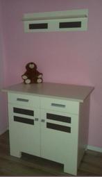 Commode. (Gebroken wit), Ophalen, Gebruikt, 50 tot 70 cm, 100 cm of meer