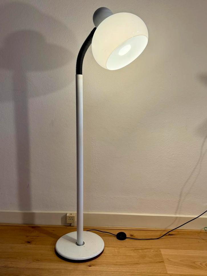 Witte Herda Mushroom Lamp, Huis en Inrichting, Lampen | Vloerlampen, Zo goed als nieuw, 100 tot 150 cm, Ophalen