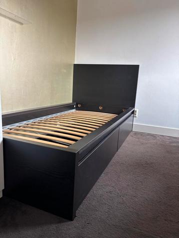Ikea MALM bedframe met lades en lattenbodem