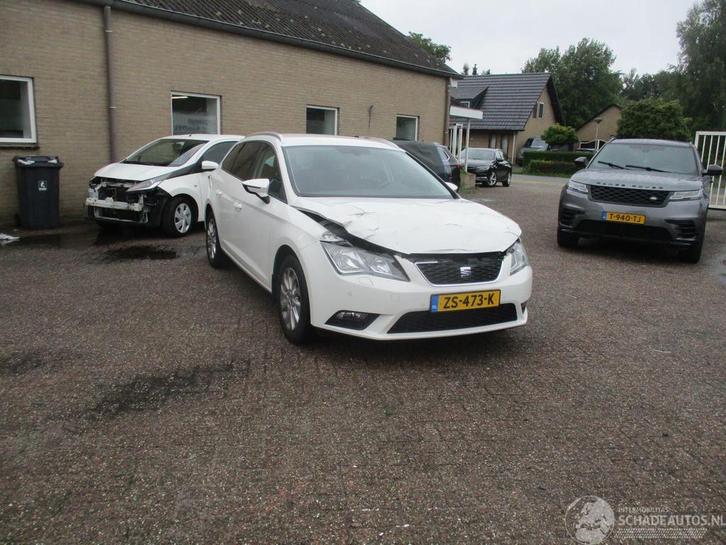 SEAT Leon ST 1.2 TSI Style REST BPM 450 EURO ! (bj 2019), Auto diversen, Schadeauto's, Seat, Handgeschakeld, Benzine, Stationwagon