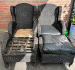 Twee grote rieten lounge stoelen met bijpassende voetenbank, Ophalen, Gebruikt, Rotan