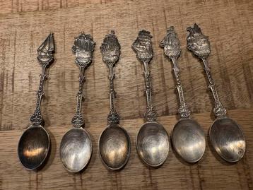 Zilveren Douwe Egbert lepels - set van 6 beschikbaar voor biedingen