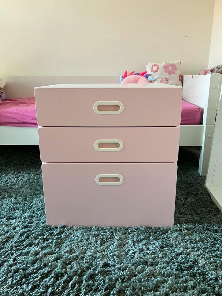 Ikea Stuva Fritids roze ladekast, Kinderen en Baby's, Kinderkamer | Commodes en Kasten, Zo goed als nieuw, Minder dan 90 cm, Minder dan 75 cm