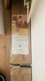 Nieuw Laminaat - 2 Pakken, Doe-het-zelf en Verbouw, Vloerdelen en Plavuizen, Ophalen, Kunststof, Nieuw, Minder dan 5 m²