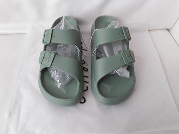 Happy Cushers. Maat 41. Groen. NIEUW. (Merk: HappyFlops).

 beschikbaar voor biedingen