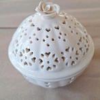 Leeds Pottery Doosje met roosje op deksel, Ophalen of Verzenden, Zo goed als nieuw, Overige stijlen