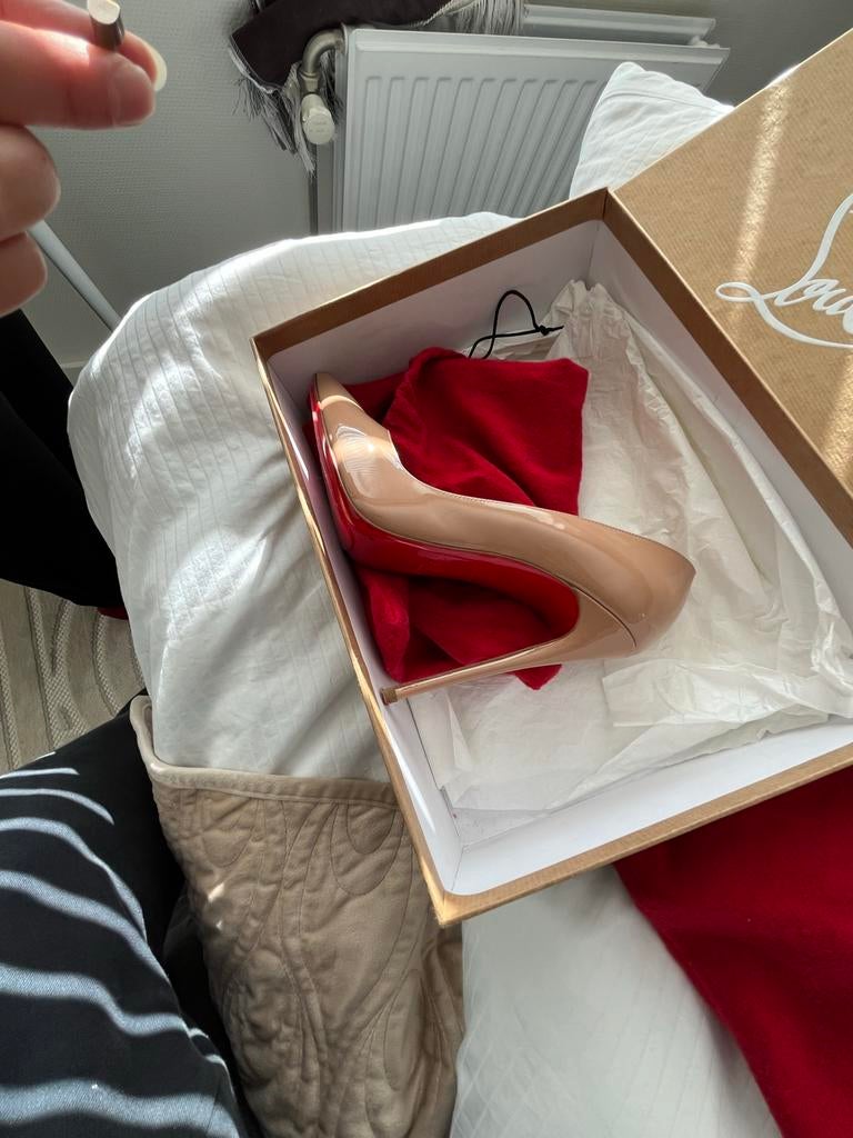 Christian Louboutin So Kate 120 Pumps - Maat 38, Ophalen, Zo goed als nieuw, Beige, Pumps