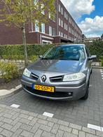 Renault Megane 1.6 16V 2008 Grijs, Auto's, Renault, 47 €/maand, Origineel Nederlands, Te koop, Zilver of Grijs