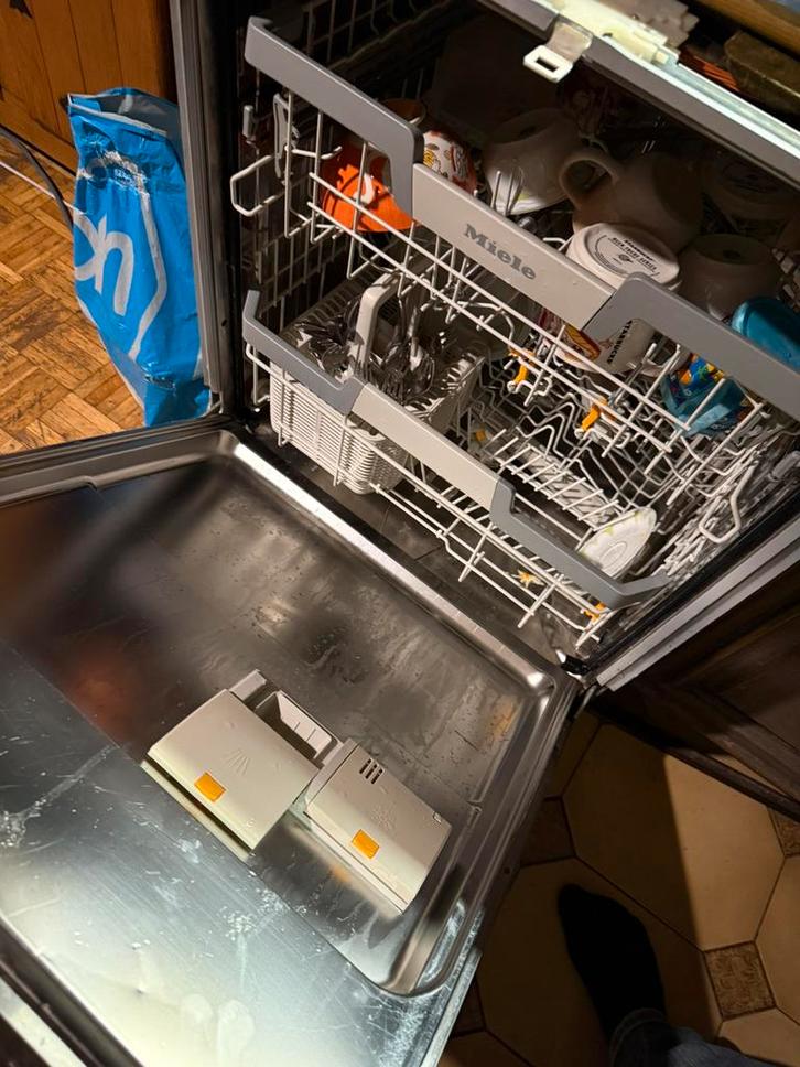 Miele G7150 Inbouw Vaatwasser - Topstaat! Nieuwprijs 1399€, Witgoed en Apparatuur, Vaatwasmachines, Gebruikt, Inbouw, 85 tot 90 cm