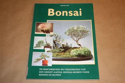 Bonsai, de beschrijving en verzorging van een groot aantal b, Boeken, Wonen en Tuinieren, Zo goed als nieuw, Interieur en Design