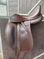 Tekna S-line 17 inch bruin dressuurzadel, Dieren en Toebehoren, Ophalen, Zo goed als nieuw, Dressuur