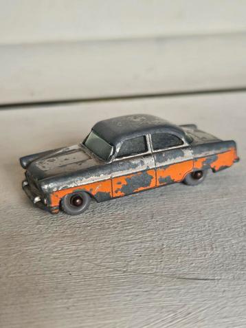 Matchbox Ford Zodiac no 33 - Vintage beschikbaar voor biedingen