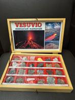 Vesuvio mineralen en edelstenen doos, Verzamelen, Mineralen en Fossielen, Ophalen of Verzenden