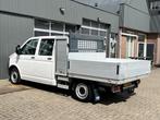 Volkswagen Transporter 2.0 L2H1 DC Benzine Open laadbak Airc, Auto's, Voorwielaandrijving, Gebruikt, Zwart, 4 cilinders