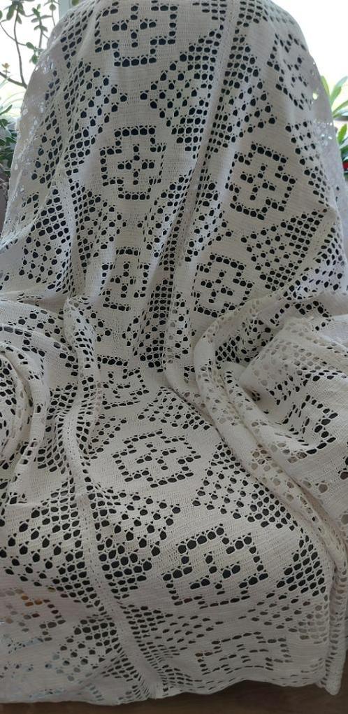 Vintage Hand gehaakte sprei eenpersoons, Huis en Inrichting, Woonaccessoires | Plaids en Woondekens, Gebruikt, Ophalen