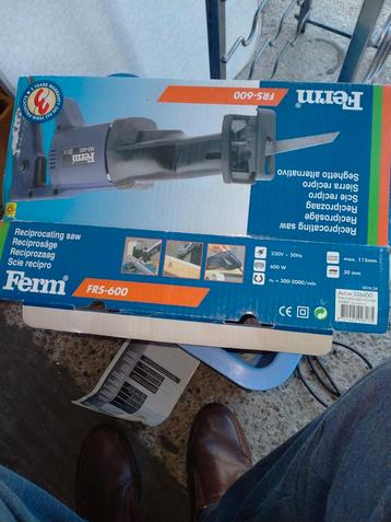 Ferm Reciprozaag FRS-600 - 600W. En zagen erbij beschikbaar voor biedingen