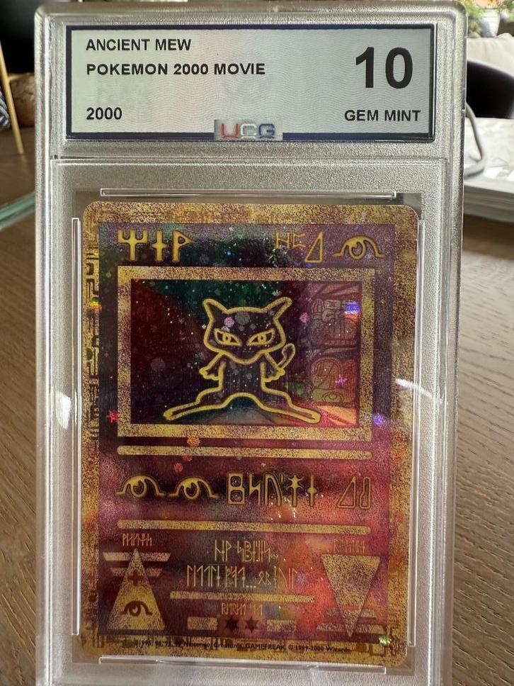 Pokemon Ancient Mew 2000 promo, Hobby en Vrije tijd, Verzamelkaartspellen | Pokémon, Zo goed als nieuw, Verzenden