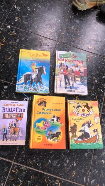 Paardenboeken €2,50 p.s. beschikbaar voor biedingen