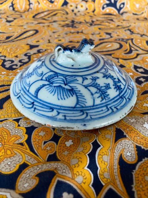 19e EEUWS CHINEES PORSELEINEN DEKSEL VAN EEN POT OF SCHAAL., Antiek en Kunst, Antiek | Porselein, Ophalen of Verzenden