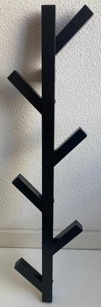 IKEA Houten hanger / kapstok (TJUSIG, 78cm - 6x haak, zwart), Huis en Inrichting, Woonaccessoires | Kapstokken, Zo goed als nieuw