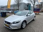 Volvo V40 2.0 D3 Inscription - LED - TREKHAAK - NETTE STAAT, Voorwielaandrijving, Gebruikt, 4 cilinders, Regensensor