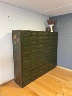 Vintage Industriële Ladekast / Apothekerskast, Doe-het-zelf en Verbouw, Werkbanken, Ophalen, Gebruikt, 170 cm of meer
