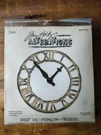 Sizzix Tim Holtz Alterations Bigz Die - Weathered Clock, Hobby en Vrije tijd, Scrapbooking, Ophalen of Verzenden, Nieuw, Frame of Mal