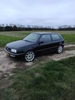 Volkswagen Golf 1.6 CL 55KW 1997 Zwart, Auto's, Volkswagen, Voorwielaandrijving, Stof, 74 pk, Zwart
