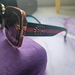 Gucci Zonnebril - Stijlvol en Elegant, Ophalen of Verzenden, Zo goed als nieuw, Paars, Zonnebril