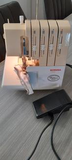 Bernina 700D Lockmachine - Zo goed als nieuw!, Hobby en Vrije tijd, Ophalen of Verzenden