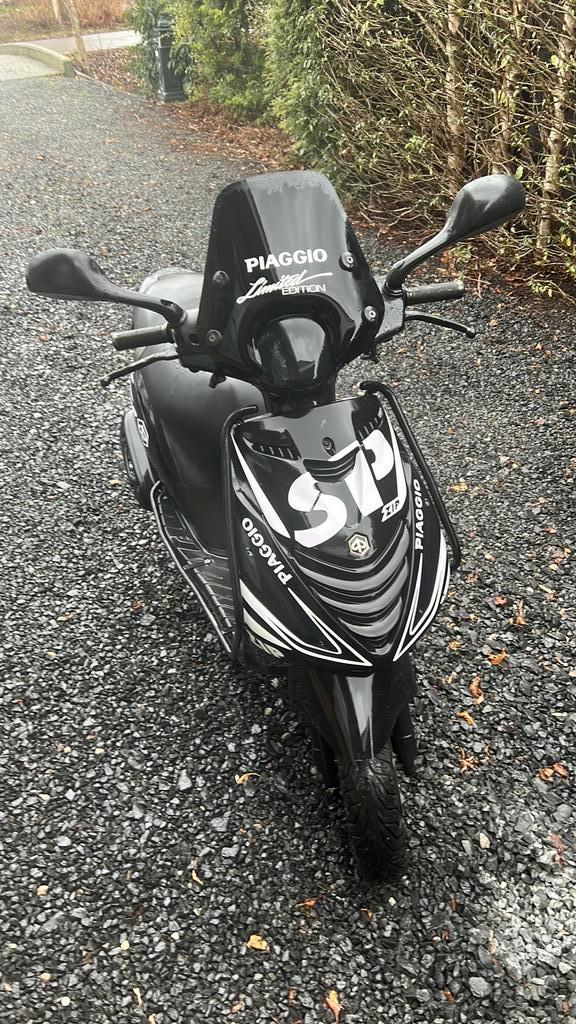 Piaggio Zip 50cc iget, Fietsen en Brommers, Scooters | Piaggio, Zo goed als nieuw, Zip, Maximaal 45 km/u, Benzine, Ophalen