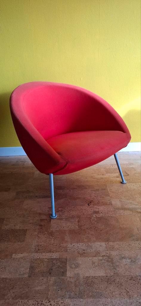 Artifort Hanna Fauteuil - Design Klassieker, Huis en Inrichting, Stoelen, Gebruikt, Eén, Stof, Rood, Ophalen