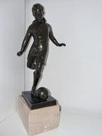 Bronzen beeld van een voetballer, Ophalen of Verzenden