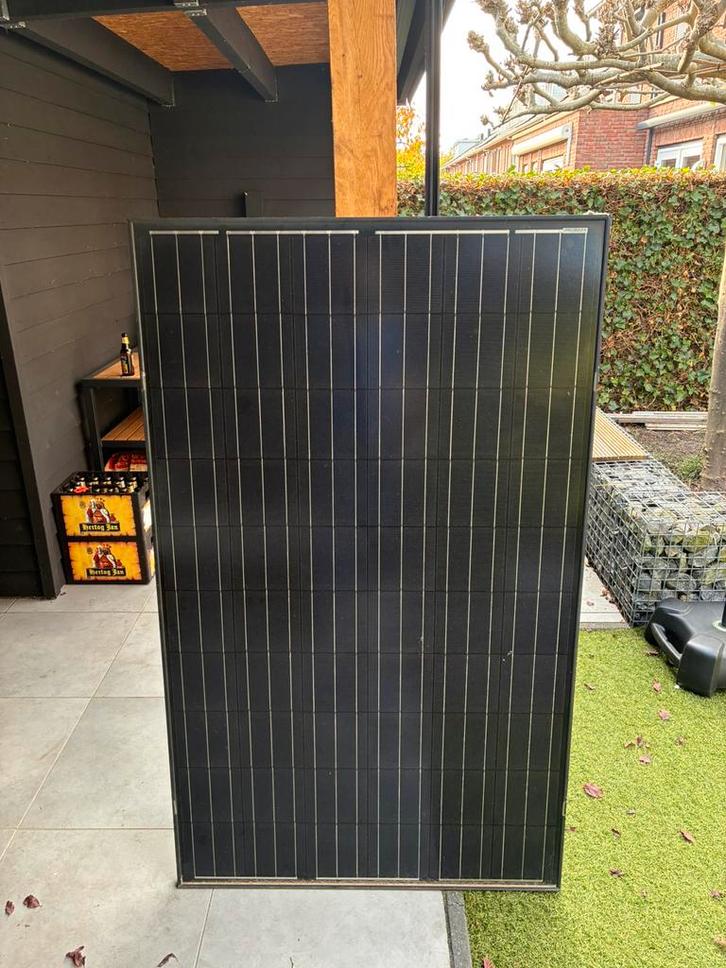 12 zonnepanelen incl omvormer en daksysteem, Doe-het-zelf en Verbouw, Zonnepanelen en Toebehoren, Gebruikt, Compleet systeem, Ophalen