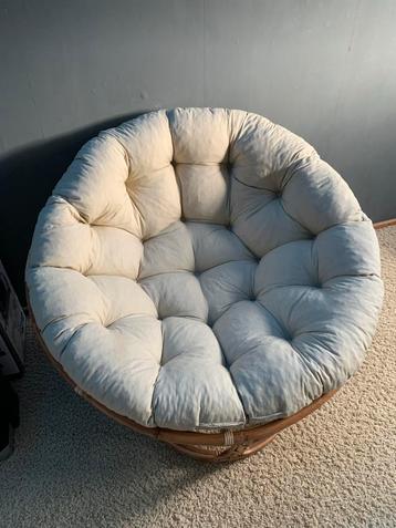 Comfortabele Papasan Stoel beschikbaar voor biedingen