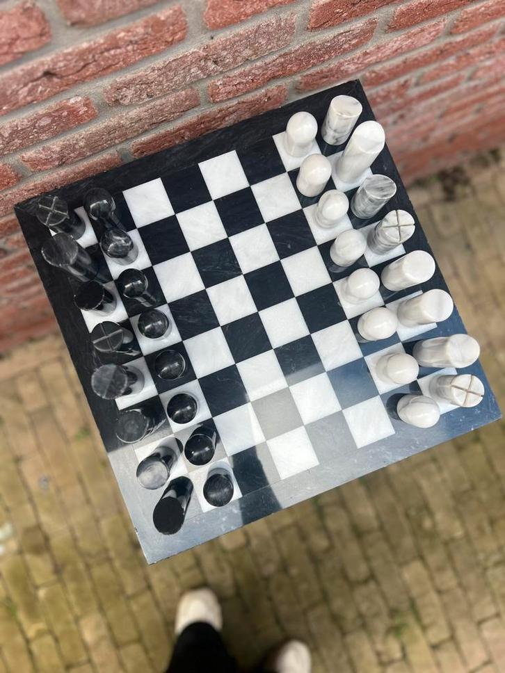 Marmeren schaakbord – handgemaakt, 41 x 41 cm, Antiek en Kunst, Antiek | Keramiek en Aardewerk, Ophalen of Verzenden