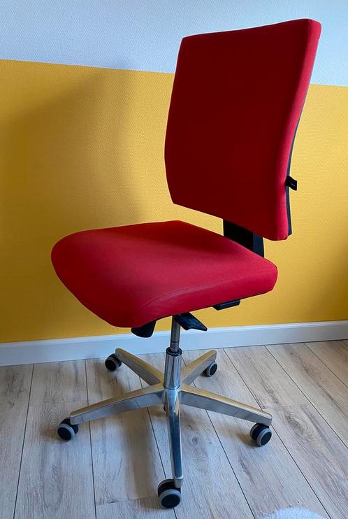 Topstar rode bureaustoel op wieltjes en gaslift, Huis en Inrichting, Bureaustoelen, Gebruikt, Bureaustoel, Rood, Ophalen of Verzenden