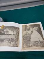 Koningin Beatrix, schrift vol krantenknipsels, Boeken, Ophalen of Verzenden